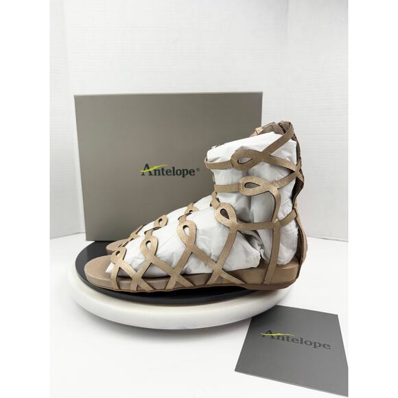 Antelope Laser Cut Gladiator Gold Metalic Womens Sandals 129 Size EU 40 US 9 NEW - Picture 1 of 13